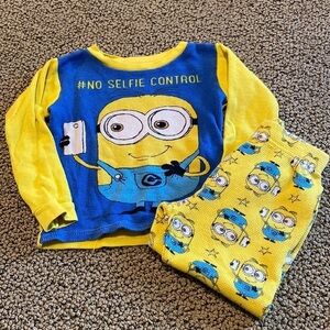 Minion Pajama Set Size 4 in EUC